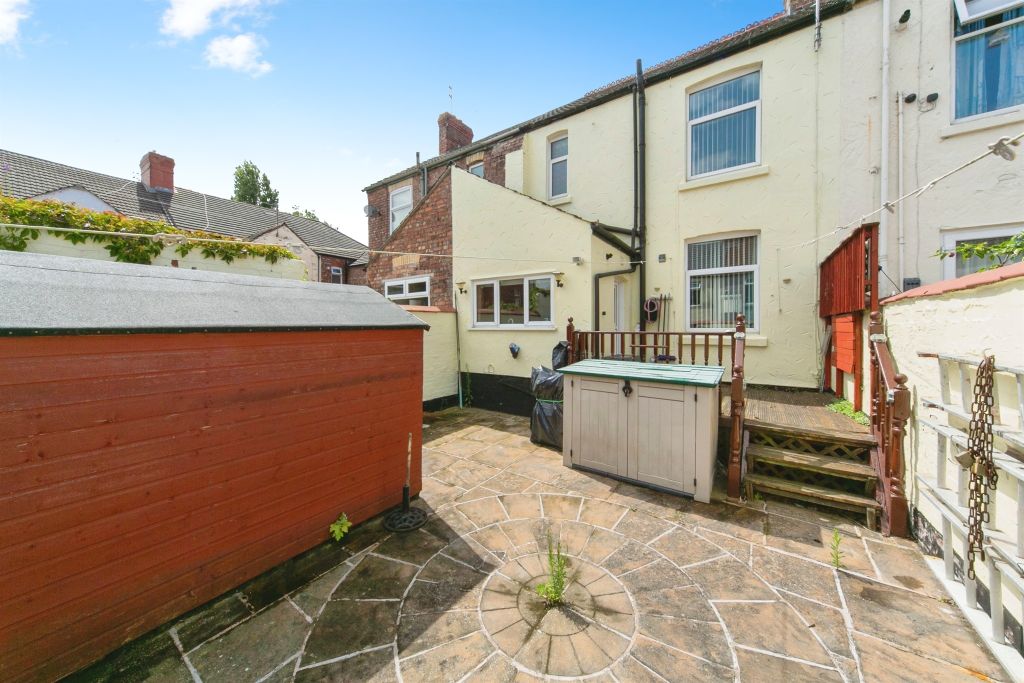 Property photo 2 of 17