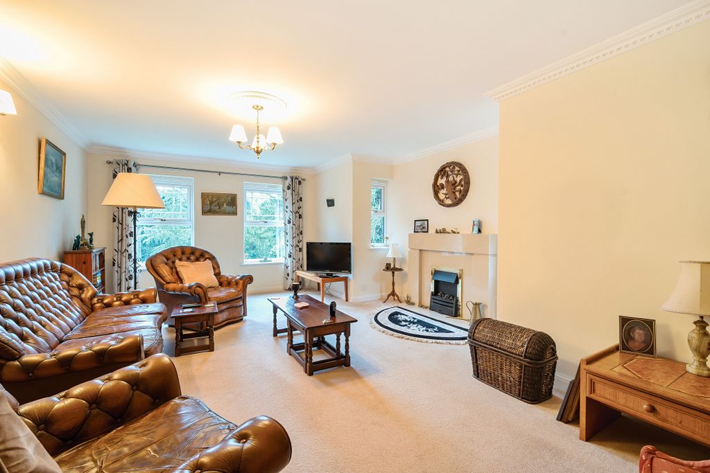 Property photo 3 of 15