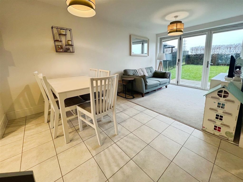 Property photo 3 of 30 Lounge/Dining Space