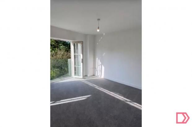 Property photo 3 of 8 Lounge Area.Jpg