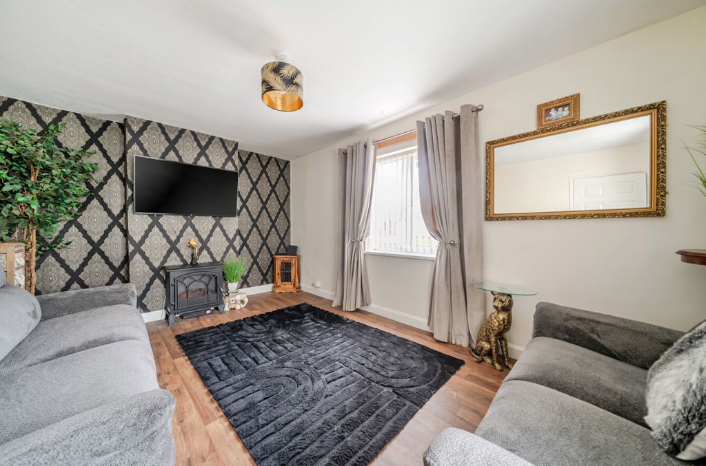 Property photo 2 of 19 1428770-12-69c12A...