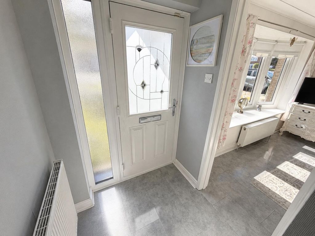 Property photo 2 of 13 Entrance
