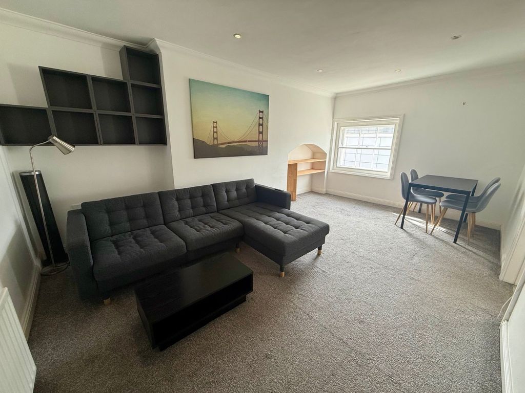 Property photo 3 of 11 Picture No. 07