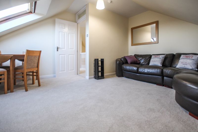 Property photo 2 of 11 Photo 9