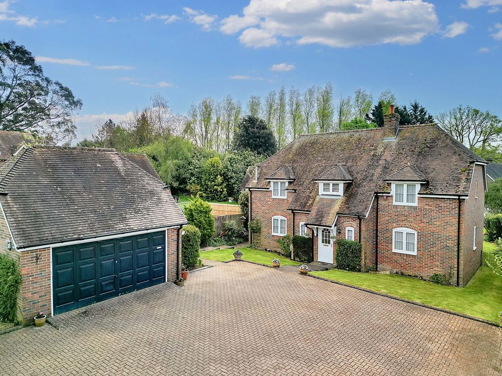 Property photo 2 of 18