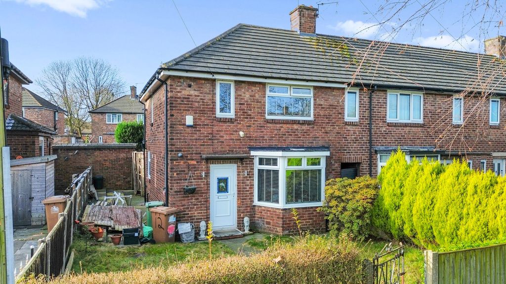 Property photo 1 of 32