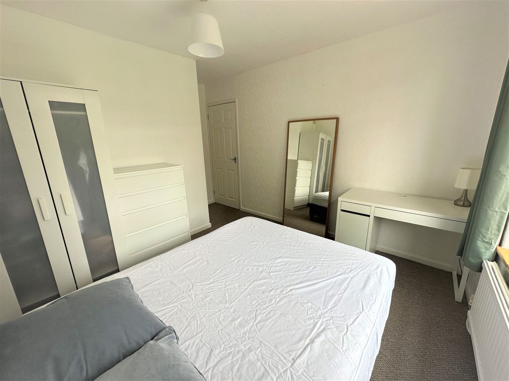 Property photo 1 of 9 Image
