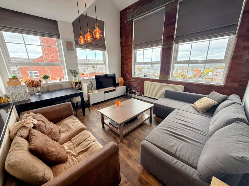 Property photo 2 of 9 Image