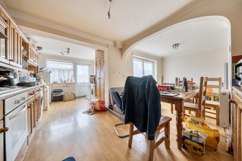 Property photo 2 of 17 Kitchen / Dining