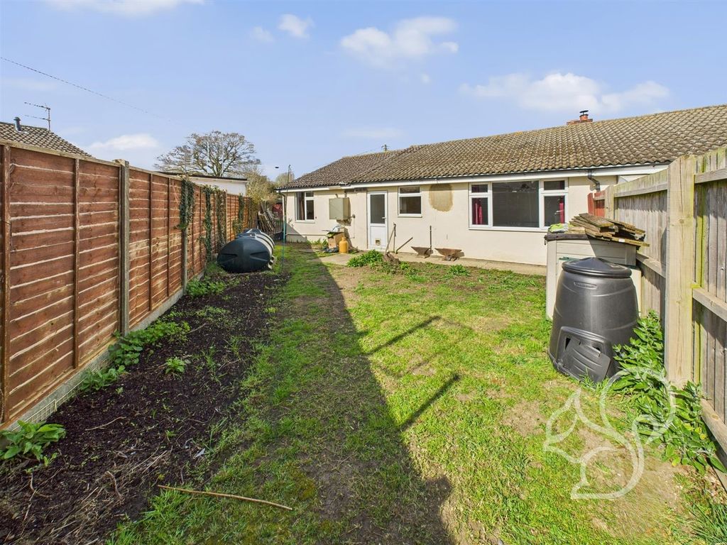 Property photo 3 of 19 Garden