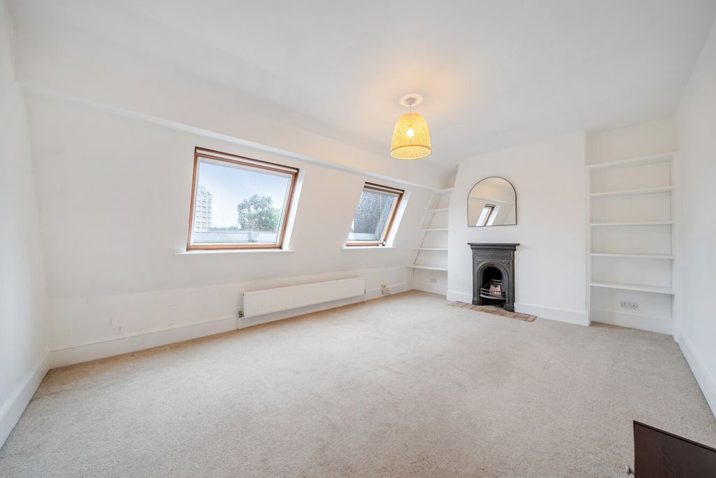 Property photo 2 of 10 1530538-7-6Ac62c5...