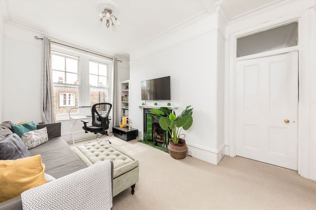 Property photo 2 of 5