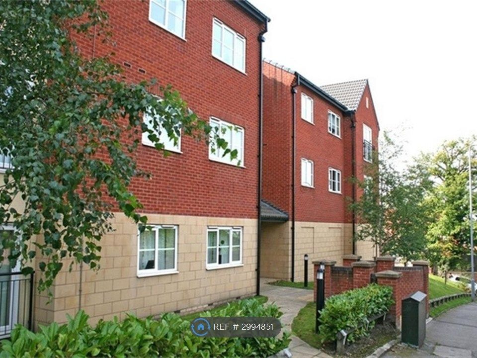 Property photo 1 of 18 Side Of Building