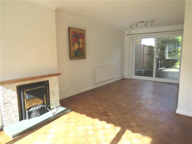 Property photo 2 of 7 Living Room