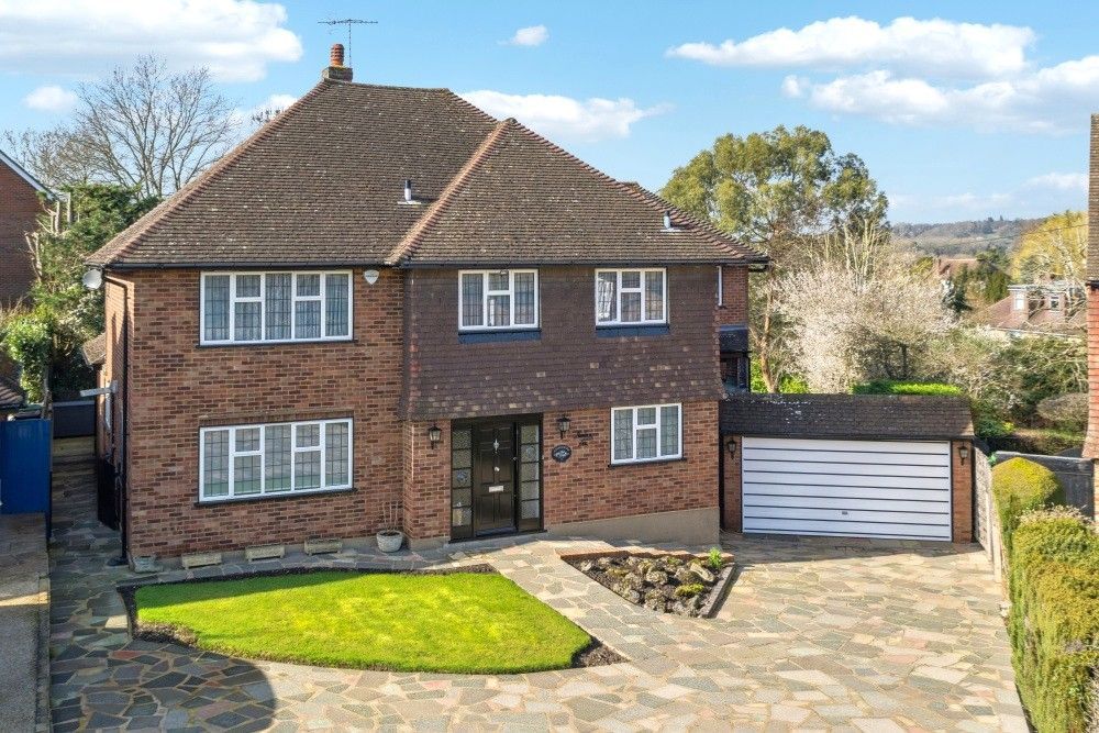 Property photo 1 of 18