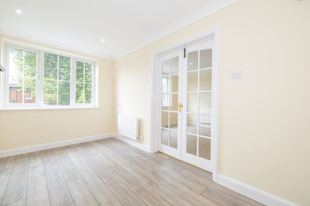 Property photo 3 of 13 Picture 3