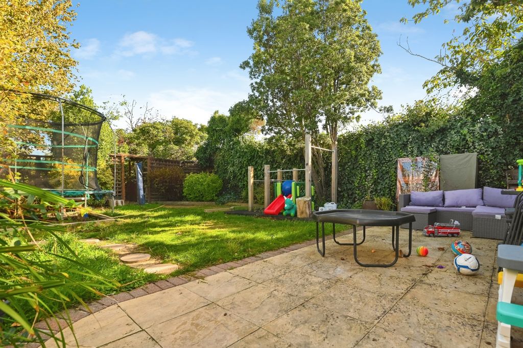 Property photo 3 of 10 Pbox-Img.Jpg