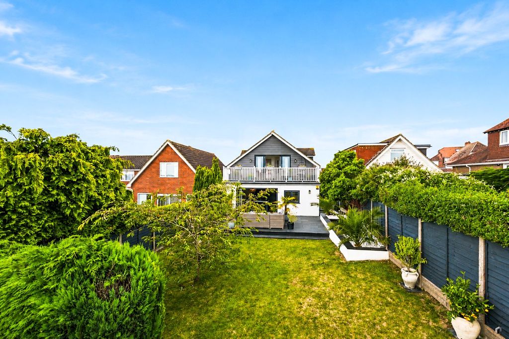 Property photo 1 of 50