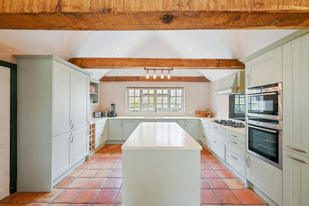 Property photo 2 of 15 Kitchen