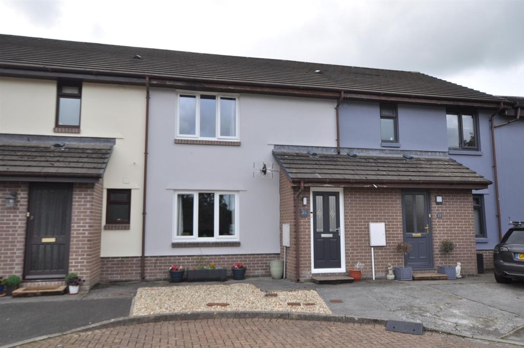 Property photo 1 of 17 Entrance