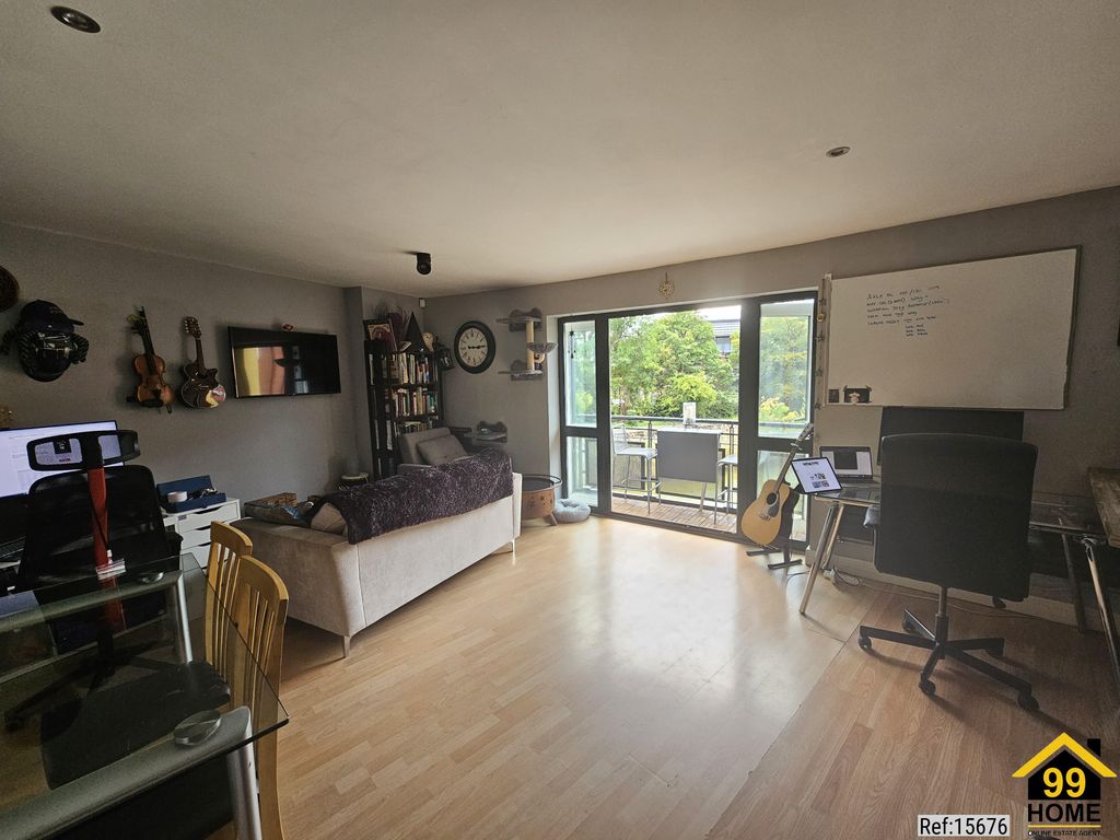 Property photo 2 of 10 Photo 1