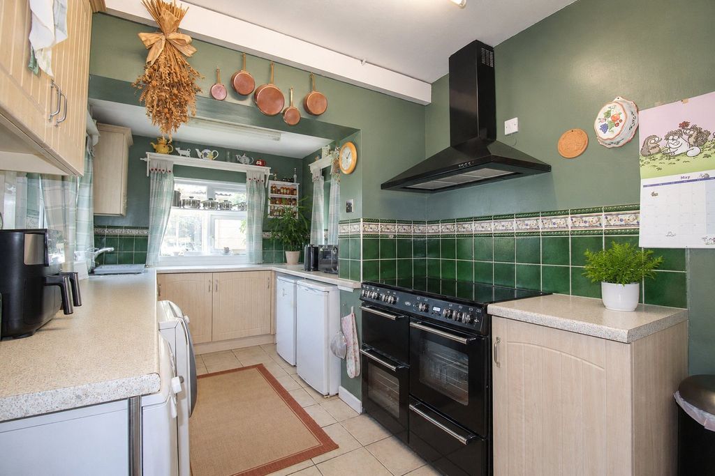 Property photo 3 of 13 Picture No. 02