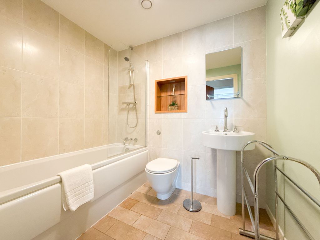 Property photo 3 of 12 Main Bathroom