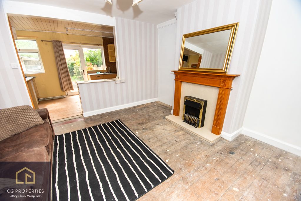 Property photo 3 of 13