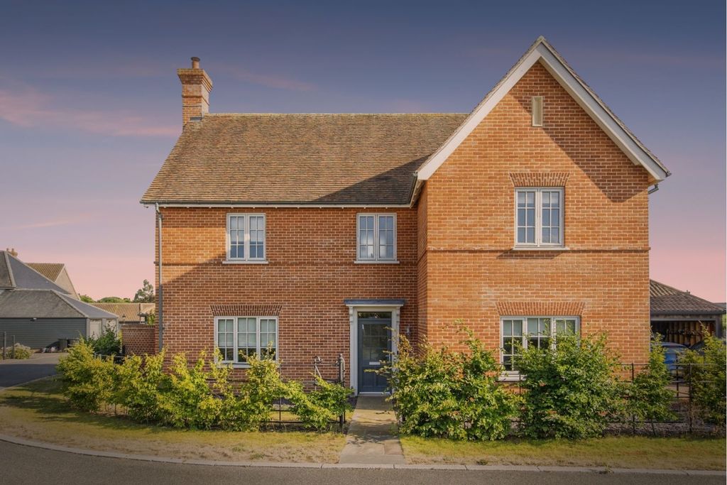 Property photo 1 of 63