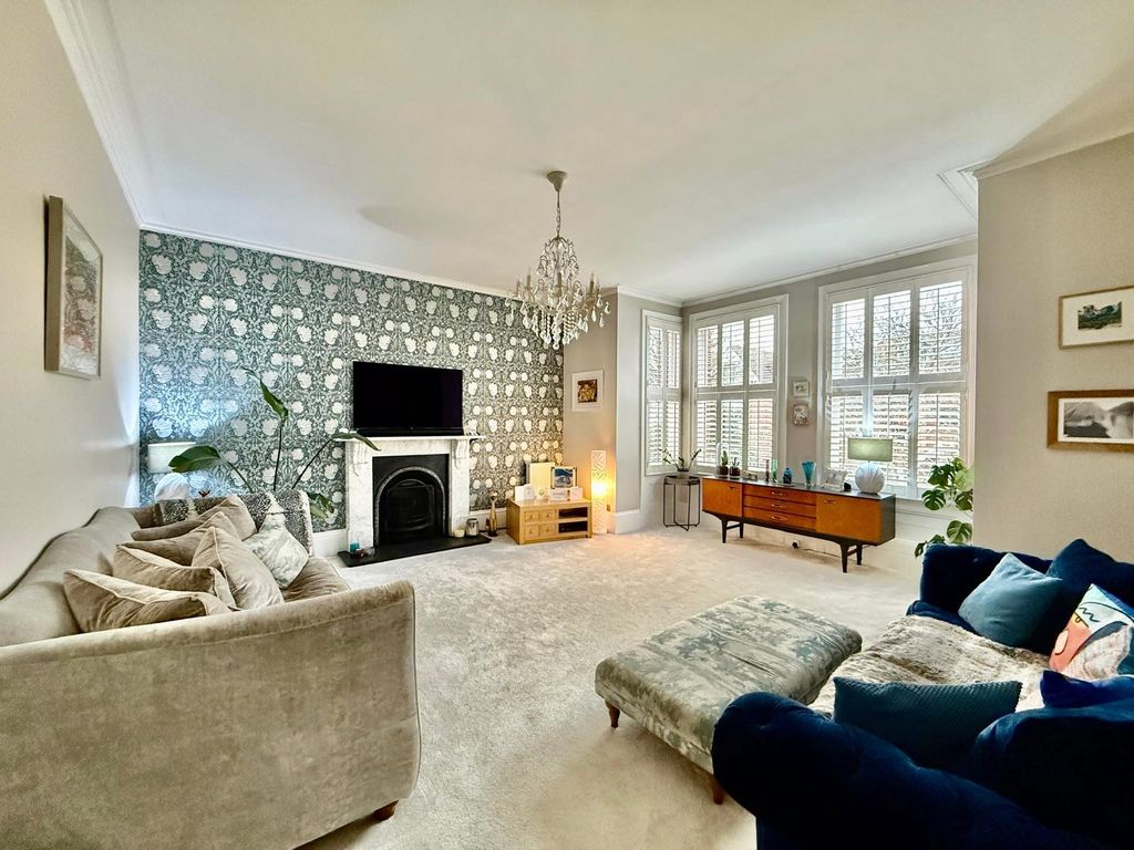 Property photo 2 of 20 Picture No. 10