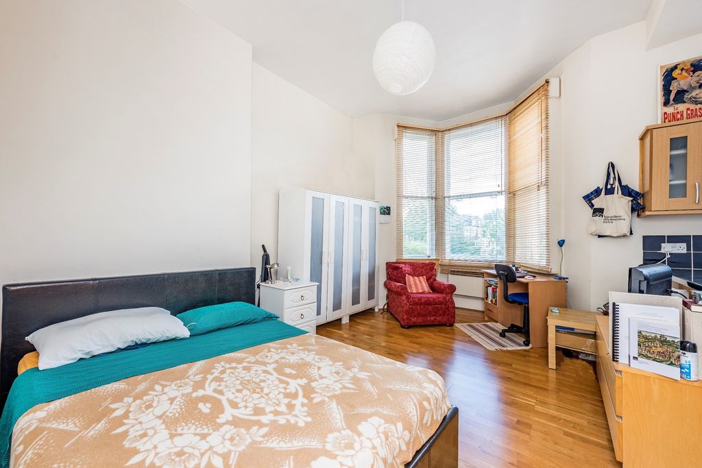 Property photo 3 of 4