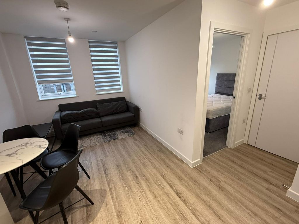 Property photo 2 of 5