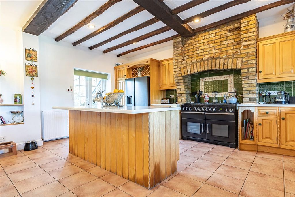 Property photo 2 of 35 The Gardeners Cottage (8).Jpg