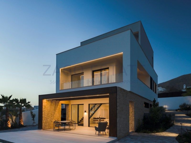 Property photo 1 of 25