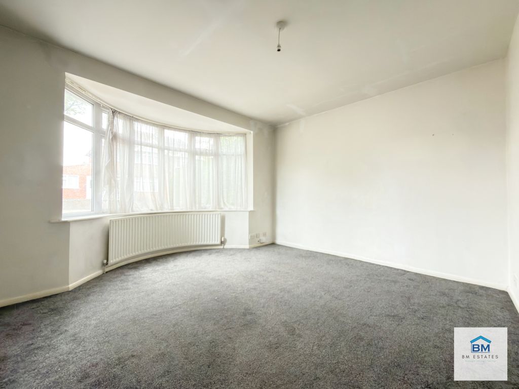 Property photo 2 of 13 Photo 3