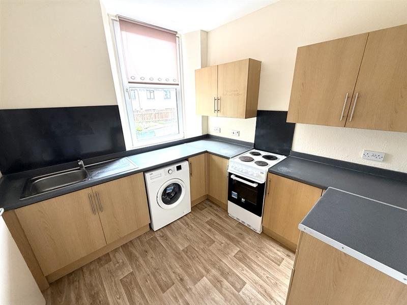 Property photo 1 of 6 Ccbb0A1d-59Fe-4B38-83Aa-F872De49d34B