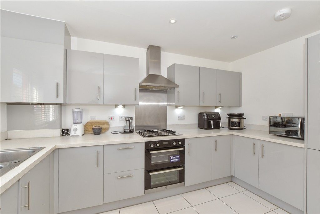 Property photo 3 of 11 Kitchen/ Breakfast Room