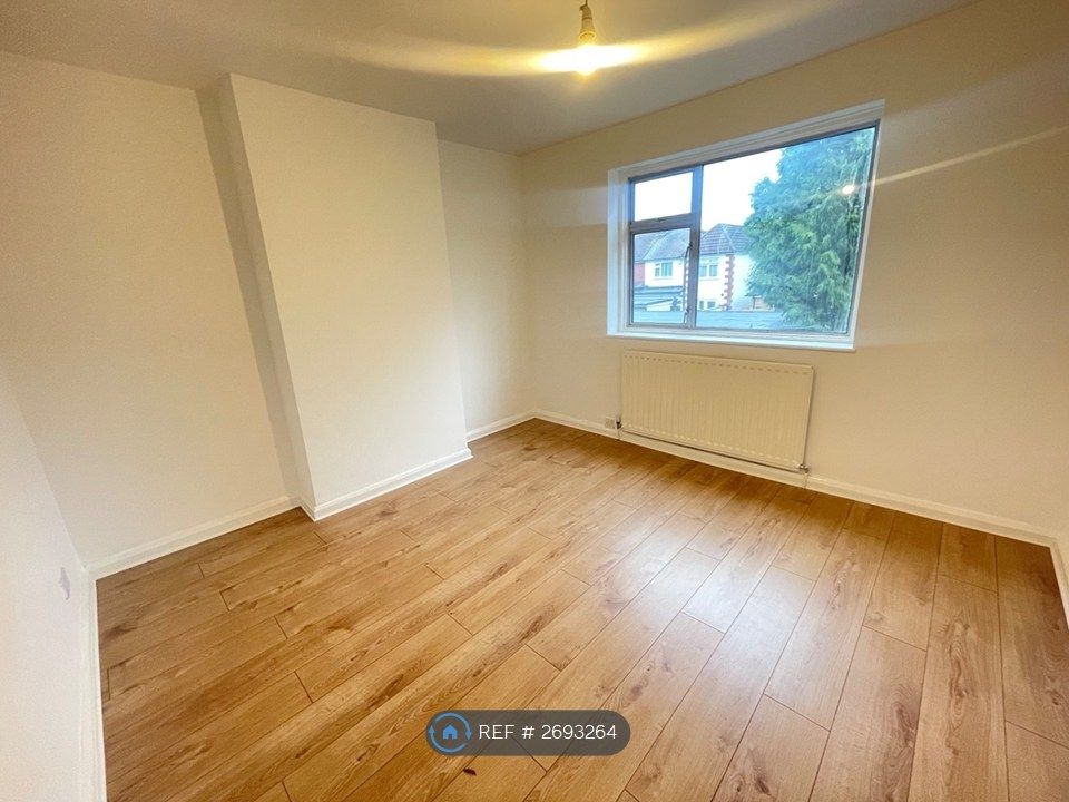 Property photo 2 of 8 Bedroom 2