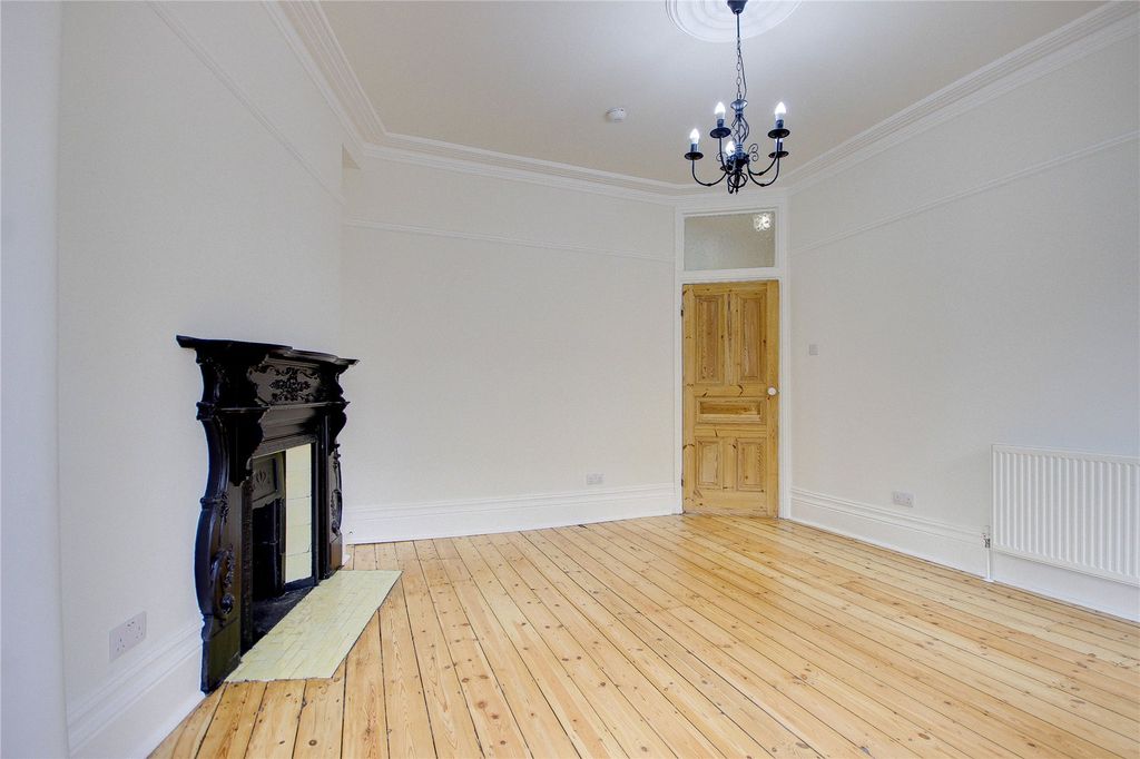 Property photo 3 of 18 Picture No. 08