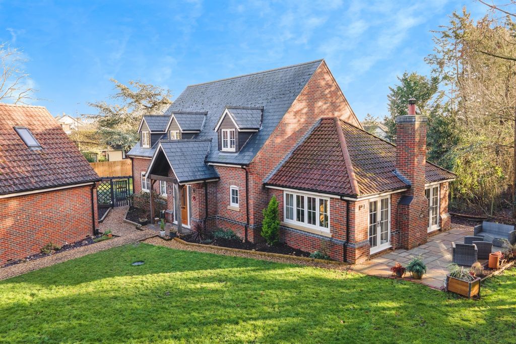 Property photo 1 of 16