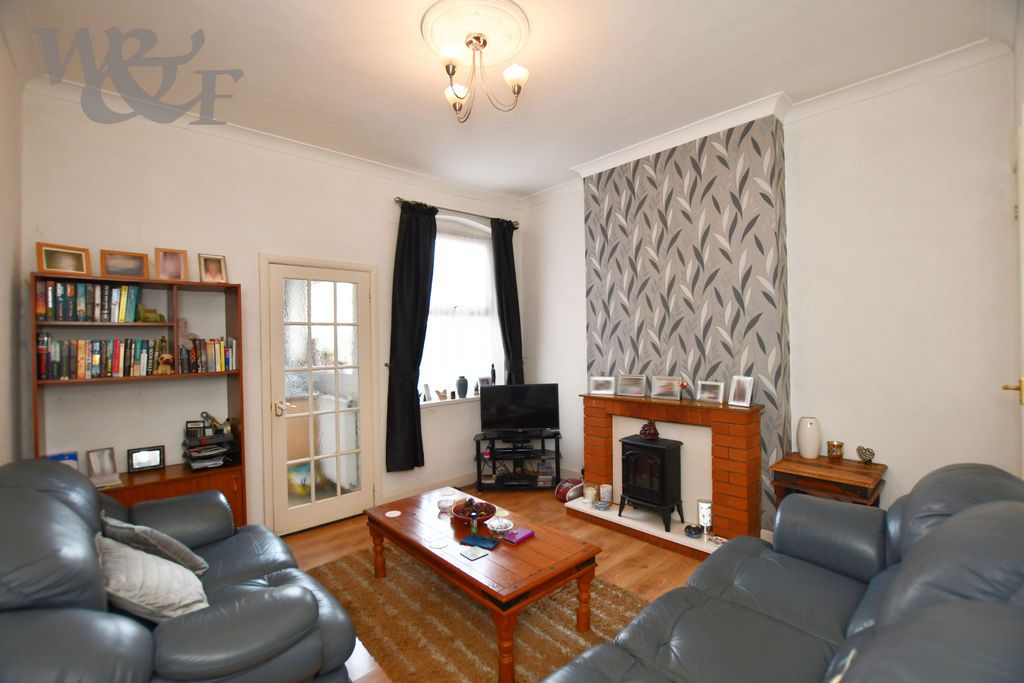 Property photo 2 of 27 Photo 4