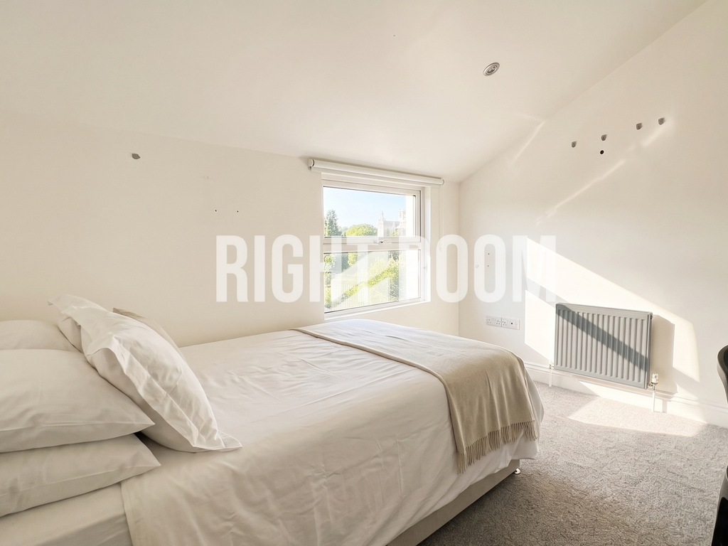 Property photo 3 of 3