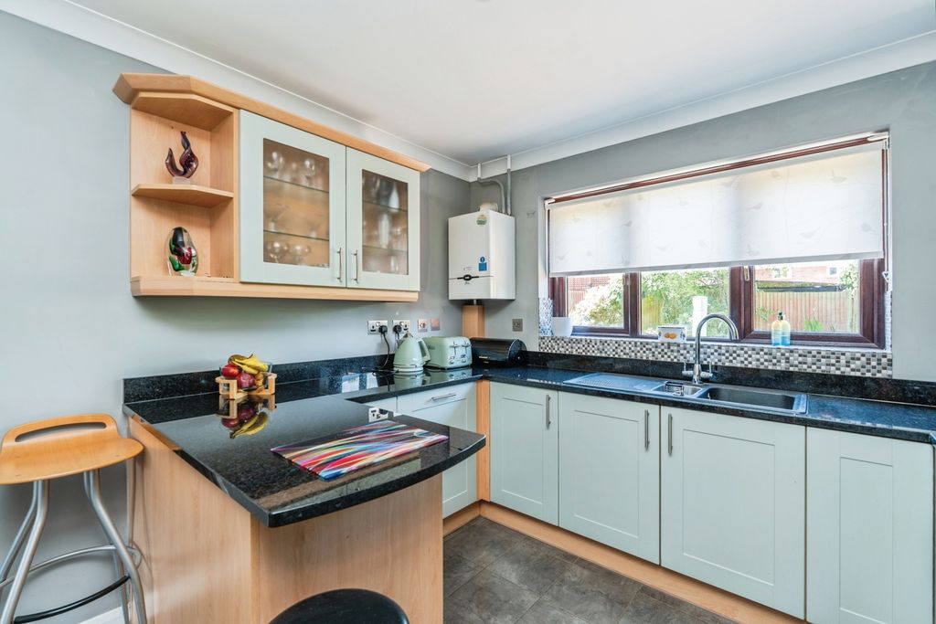 Property photo 3 of 27 Pbox-Img.Jpg