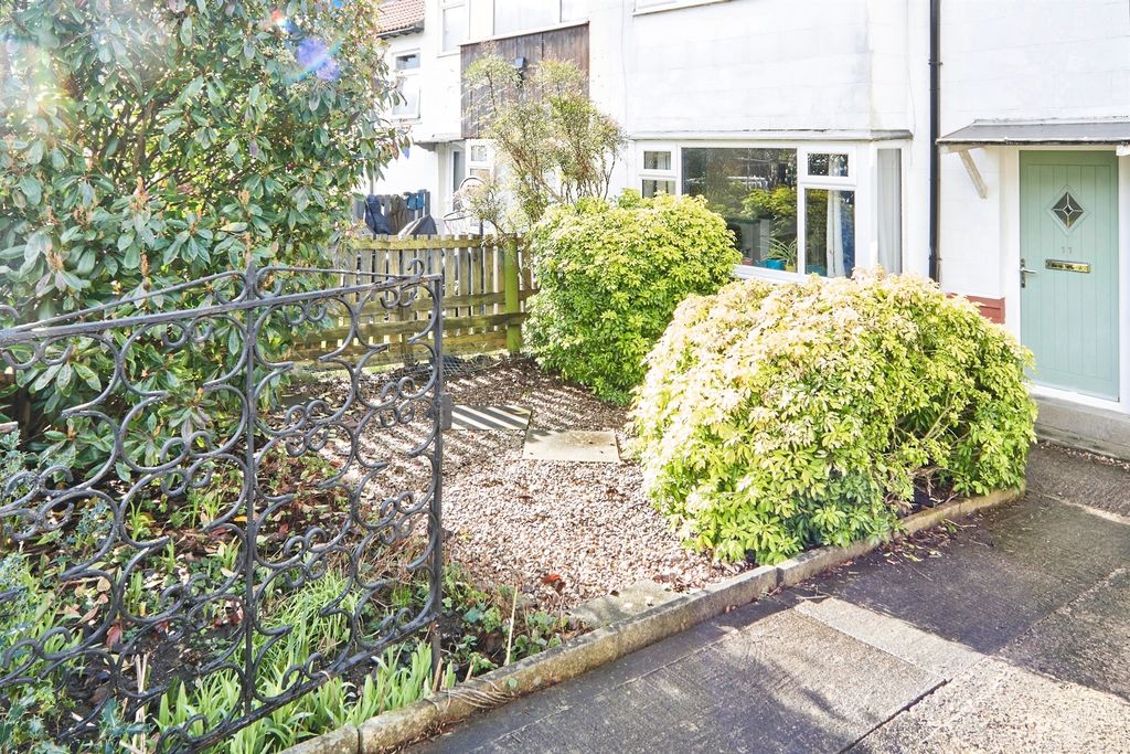 Property photo 2 of 24