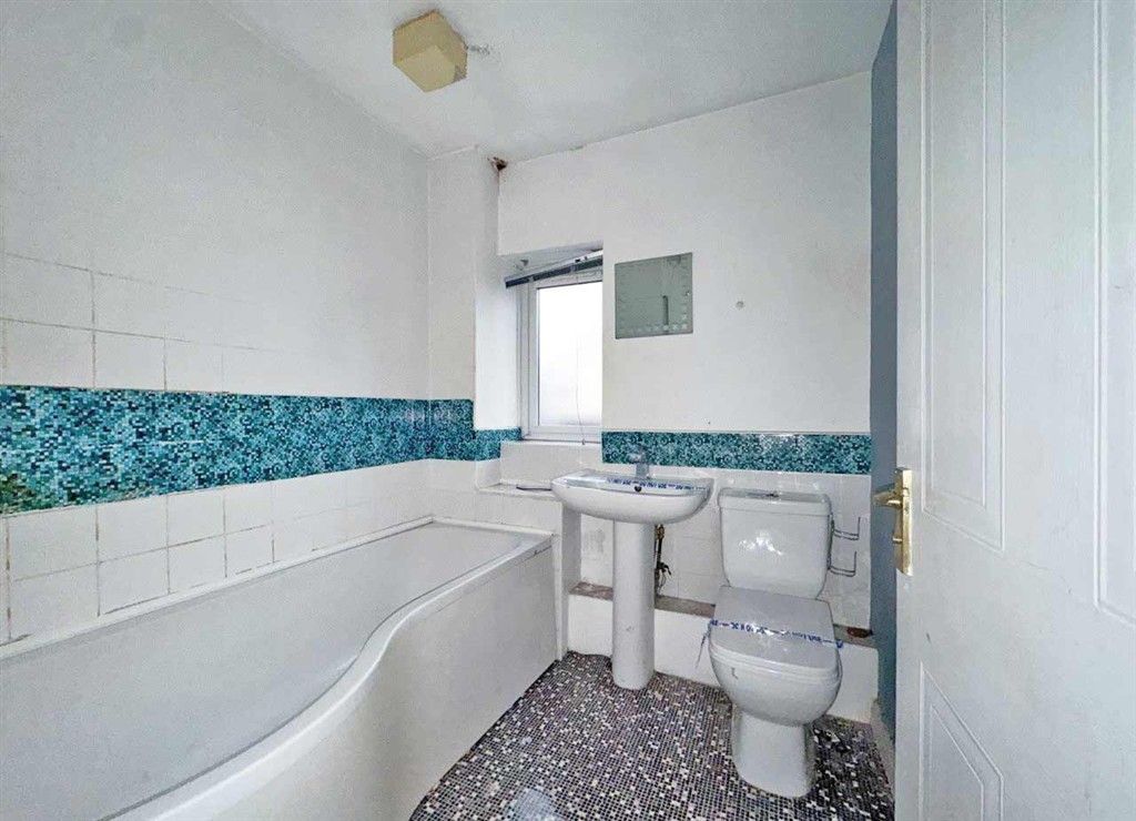 Property photo 3 of 3