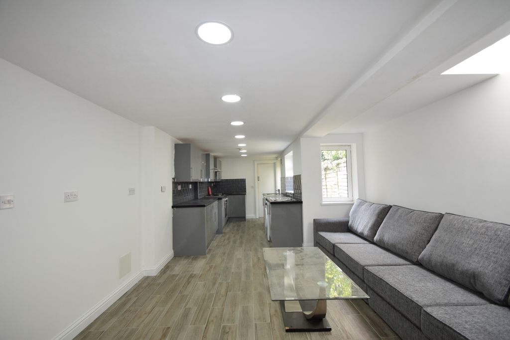 Property photo 2 of 13 Photo 2