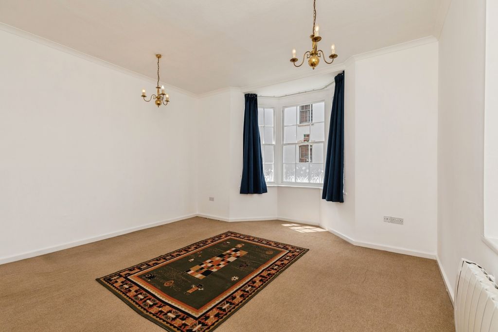 Property photo 3 of 15 Photo
