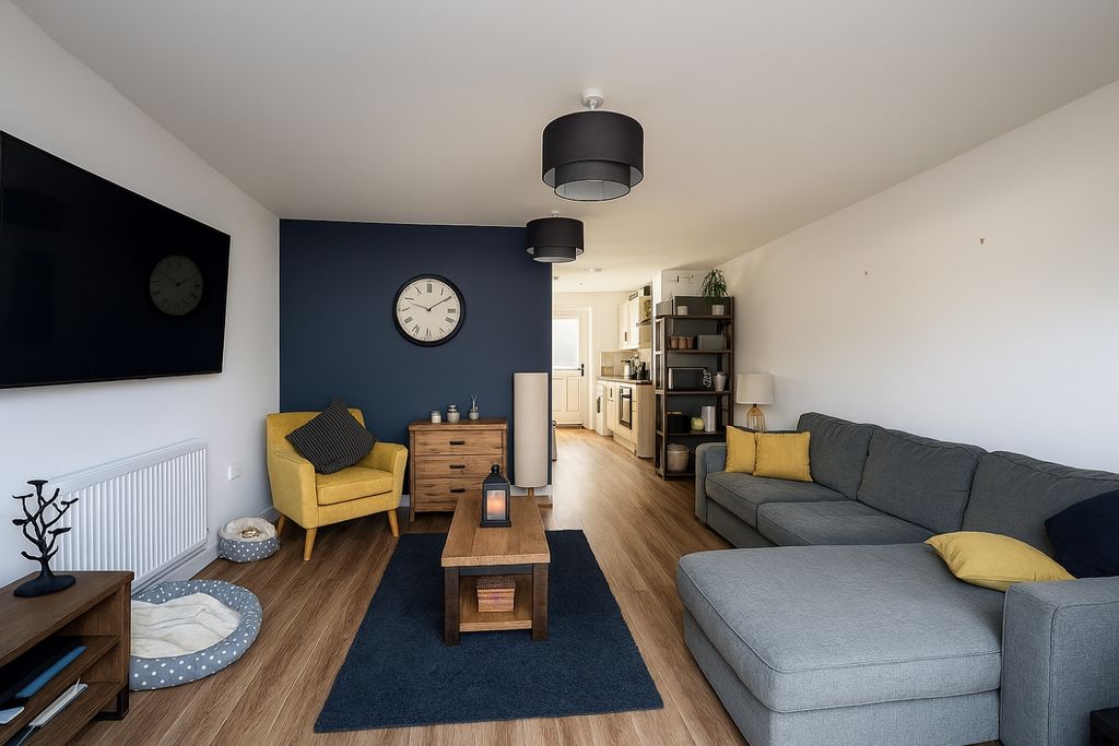 Property photo 2 of 11 5 Stratford Walk Lounge 2