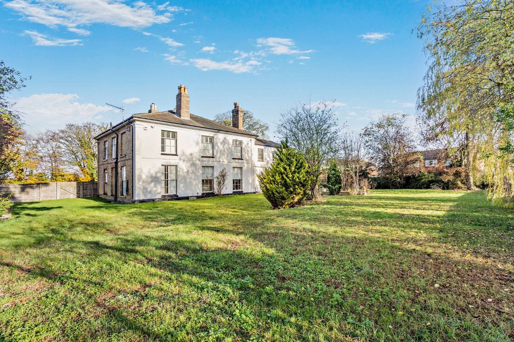 Property photo 1 of 15 Garden