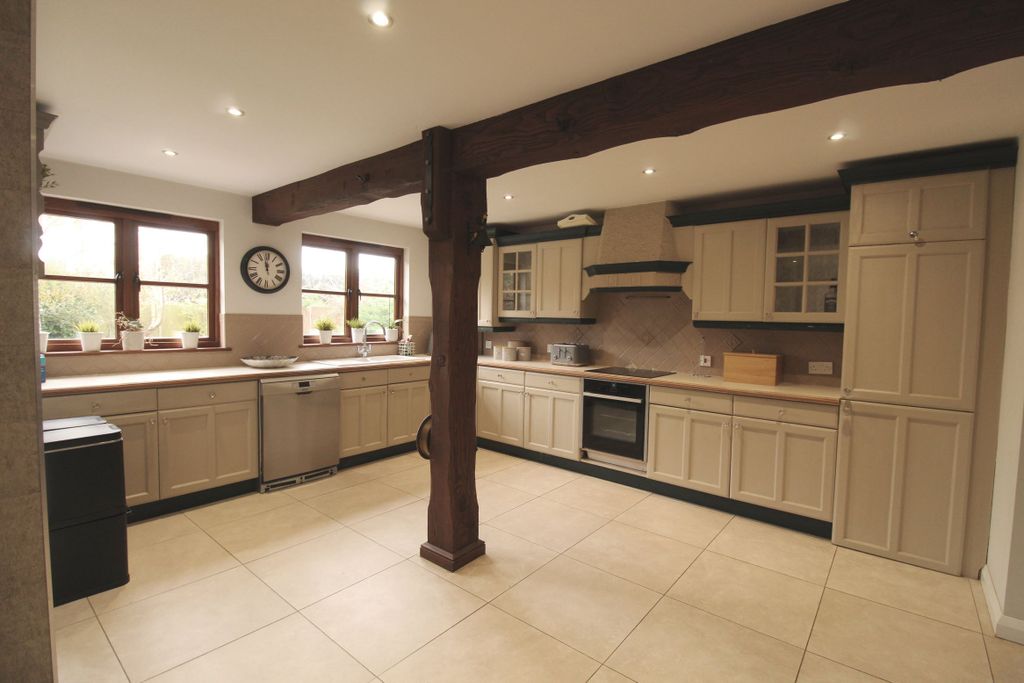 Property photo 2 of 17 Img_9150